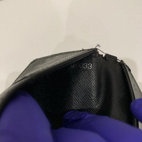 Louis Vuitton Black Taiga Card Case Sku#84327 (gently used) - Picture 10 of 12